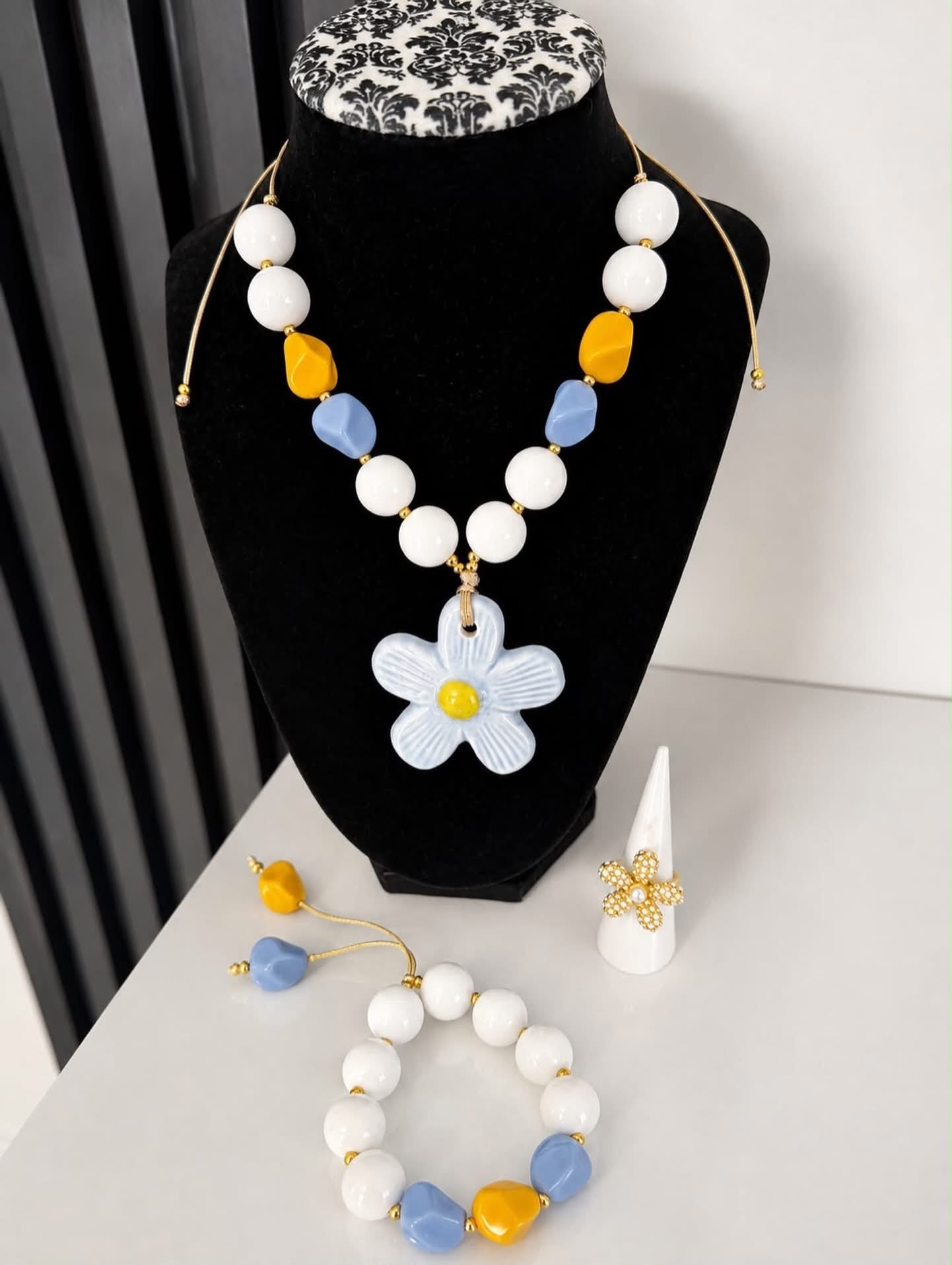 Daisy Bloom Set (Incluye collar y pulsera)