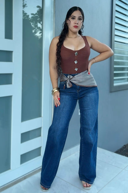 Button Detail Top