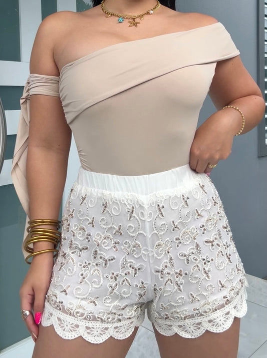 White Bloom Short