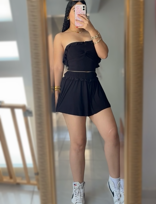 Noir Ruffle Set
