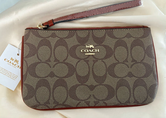 Wristlet Coach