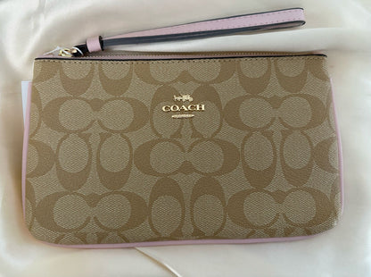Wristlet Coach