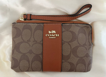 Wristlet Coach